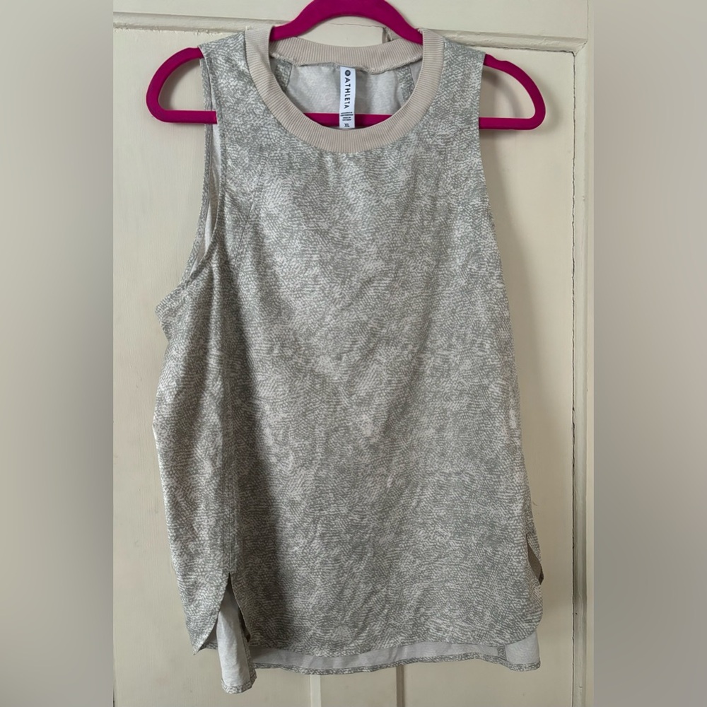 Athleta Women’s Gray Snakeskin Sleeveless Active Top